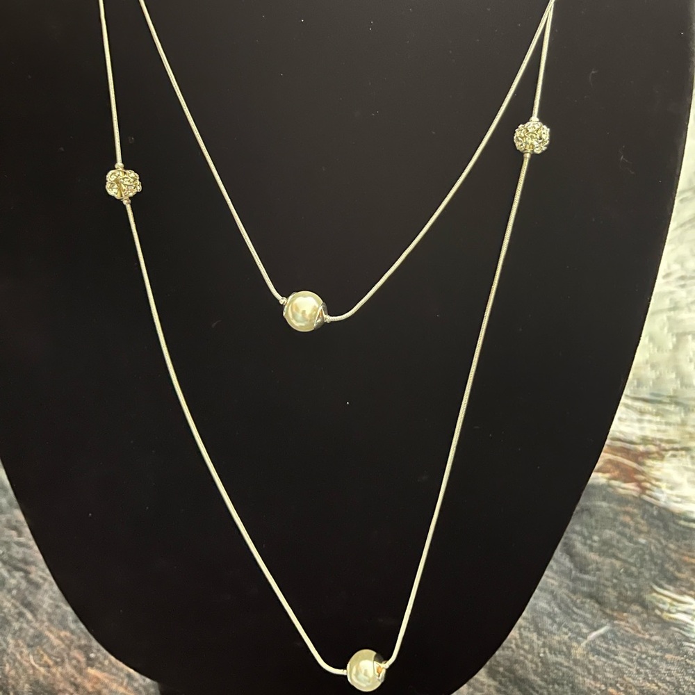 Extra long silver pearl/rhinestone necklace- NWOT